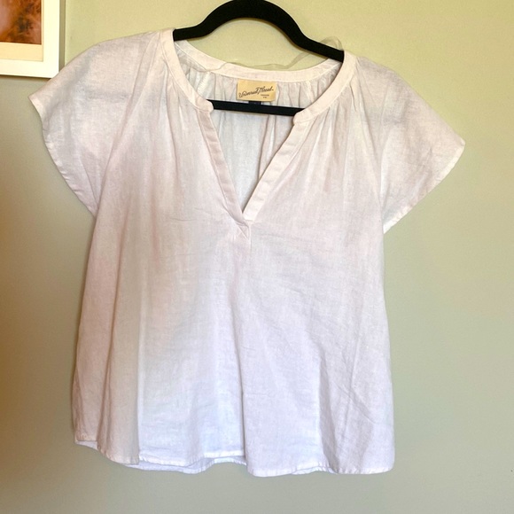 UNIVERSAL THREADS butterfly sleeve tee - Picture 1 of 6